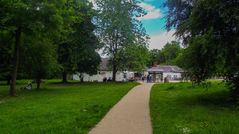 Box-hill-visitor-centre