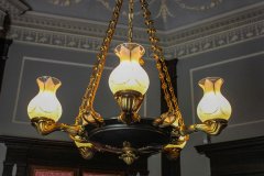 1_chandelier-at-attingham-park