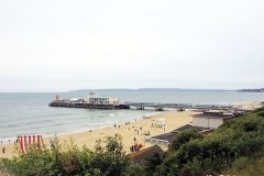 giant-beach-chair-at-bournemouth-beach