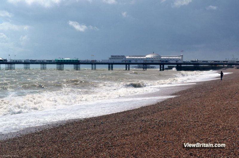 View-of-Brighton-Pier-and-brighton-pebble-beach-on-a-Sunny-Day-Brighton-England