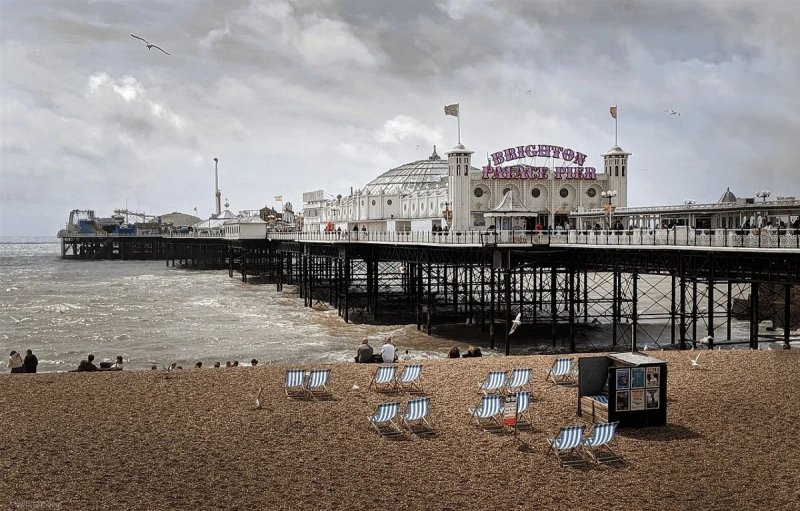 brighton-pier-on-a-sunny-day