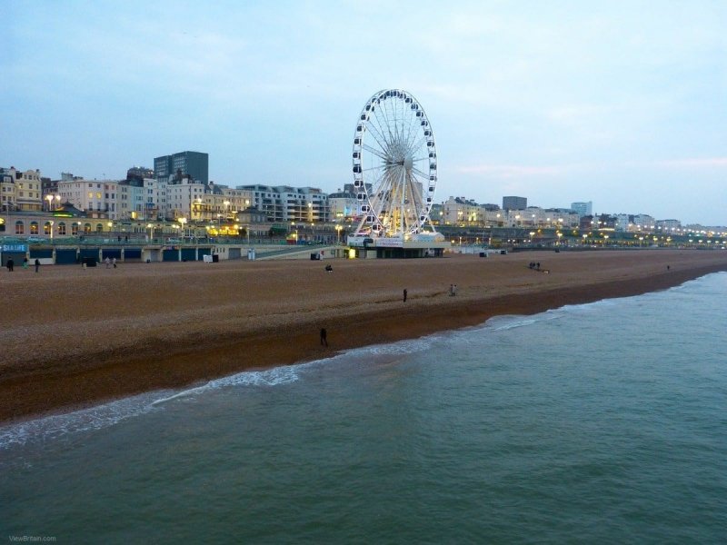 ferris-wheel-at-brighton-view-from-the-pier