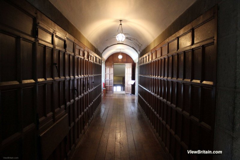 Another-corridor-inside-castle-drogo