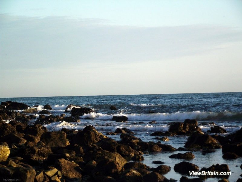 Chapmans-Pool-rocks-at-Sunset-Dorset-England