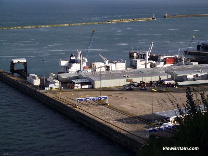 Dover-Ferry-Port-England