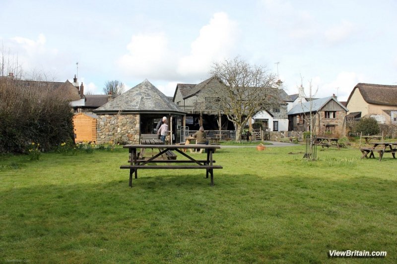 Finch-Foundry-Garden-Area-Tea-Room