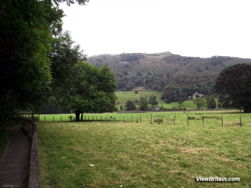 Riverside-walk-in-Grasmere-Lake-District