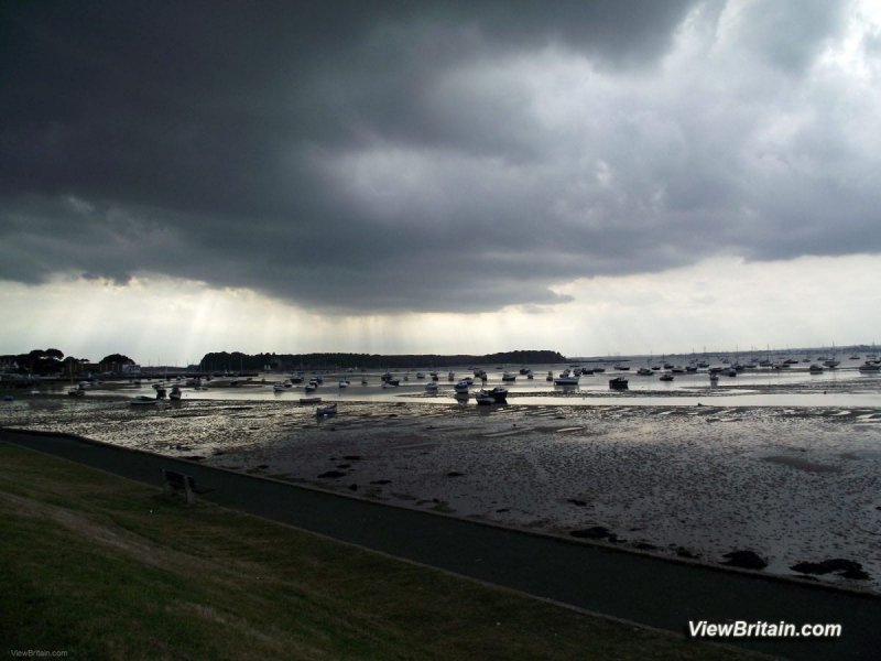Poole-Harbour-when-tide-is-out