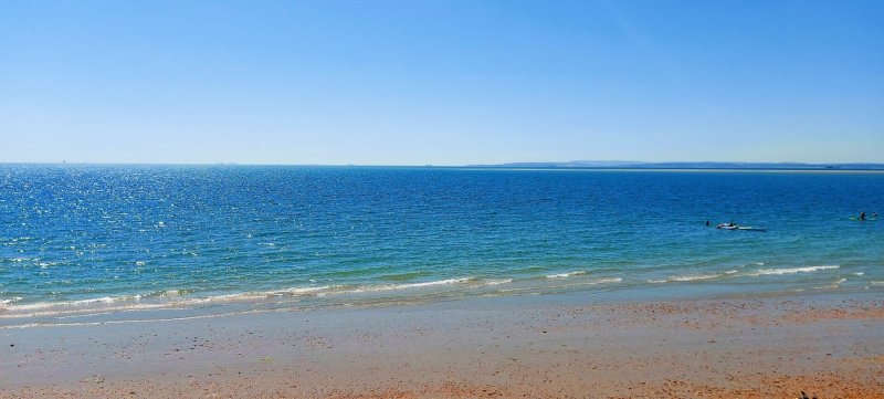 hayling-island-sea-view-viewbritain
