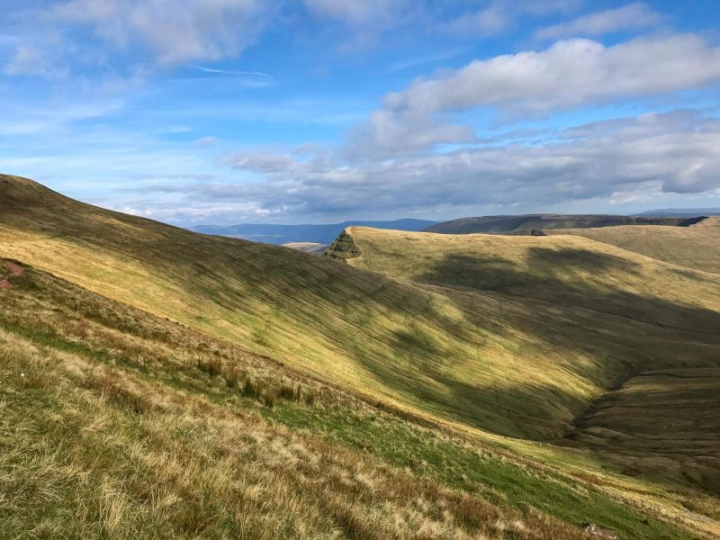 pen-y-fan-cribyn-peak-brecon-beacons
