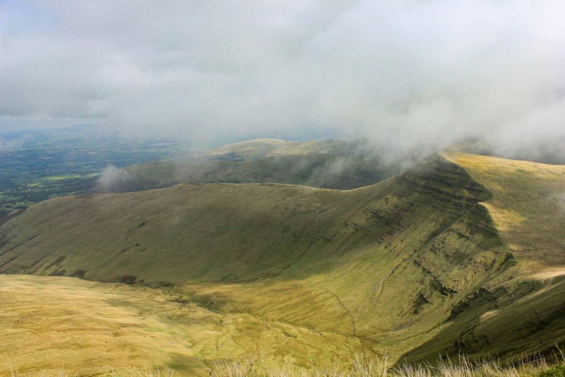 view-of-brecon-beacons-from-pen-y-fan-mountain