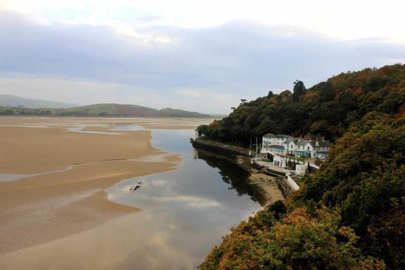 estuary-coastline-portmeirion