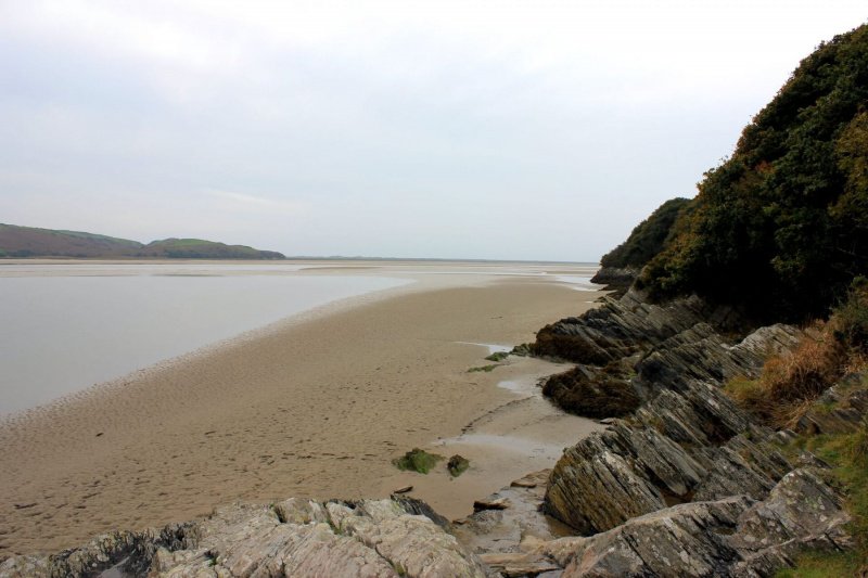 portmeirion-estuary-path
