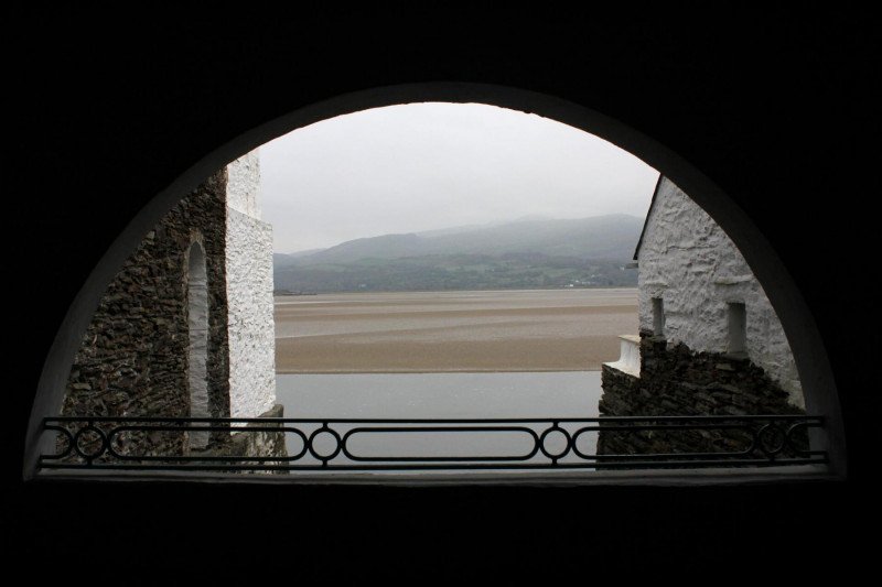 portmeirion-observatory-tower-view-of-eastuary-3