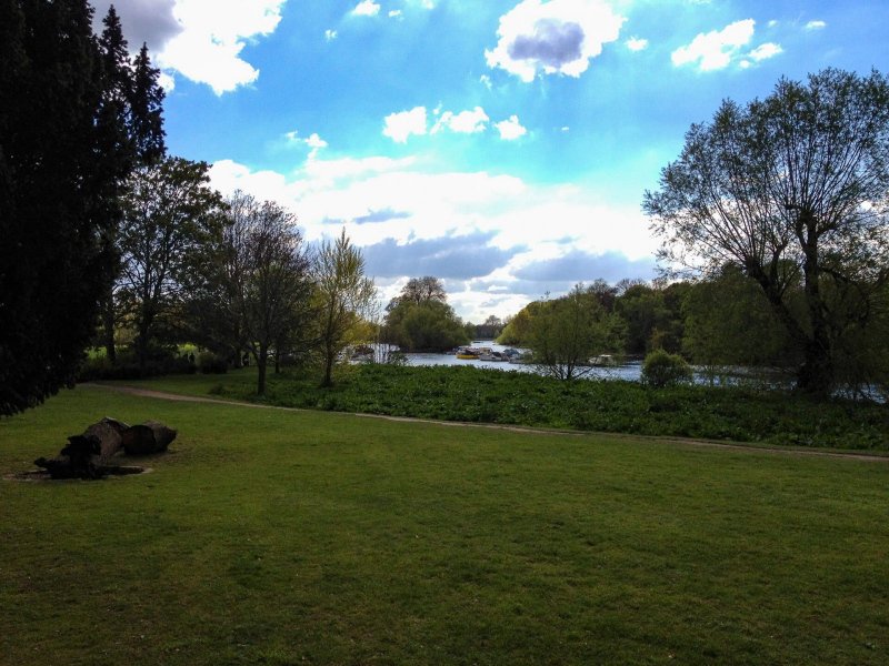 river-thames-richmond-riverside-walk1-2