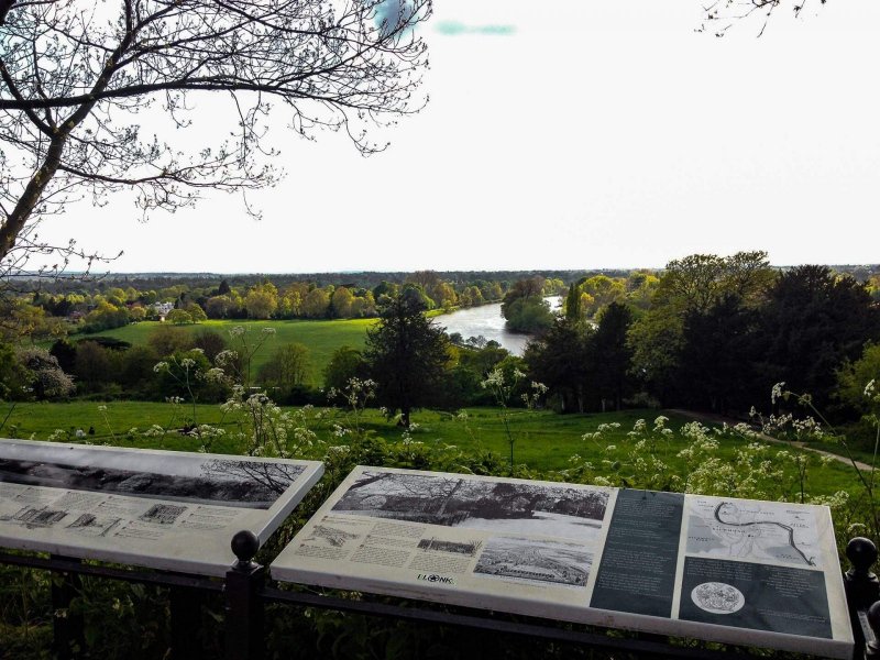 view-of-winding-river-thames-richmond