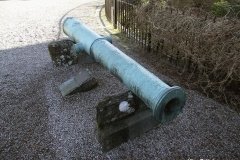 Canon-from-Spanish-Armada-in-Inveraray-castle-Scotland