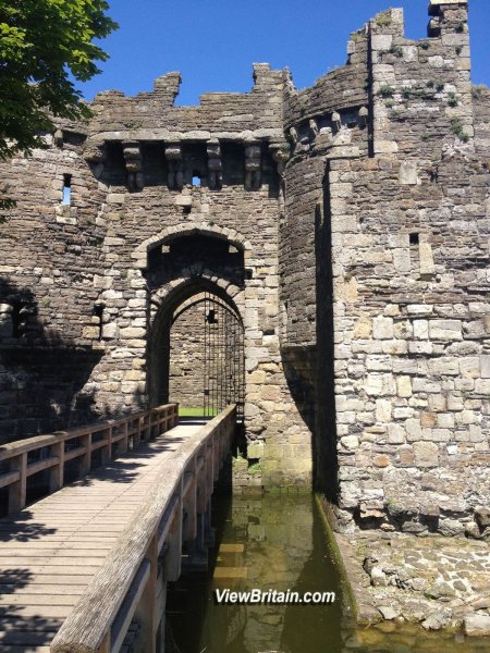 Beaumaris-Castle-Main-Entrance