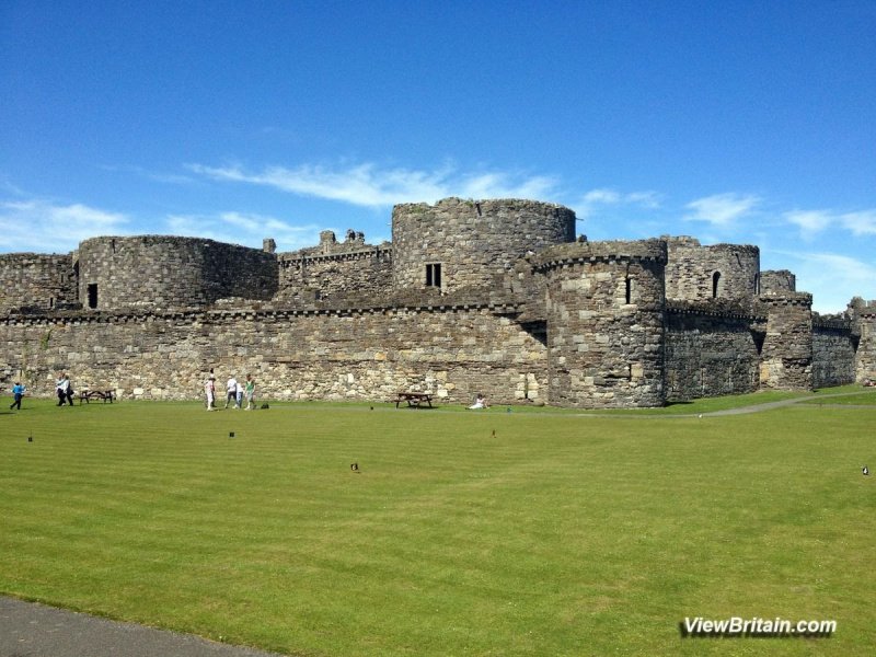 Beaumaris-Castle-on-a-sunny-day