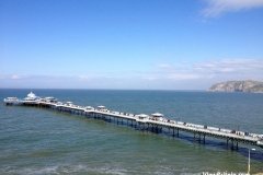 Llandudno-Pier-on-a-sunny-day