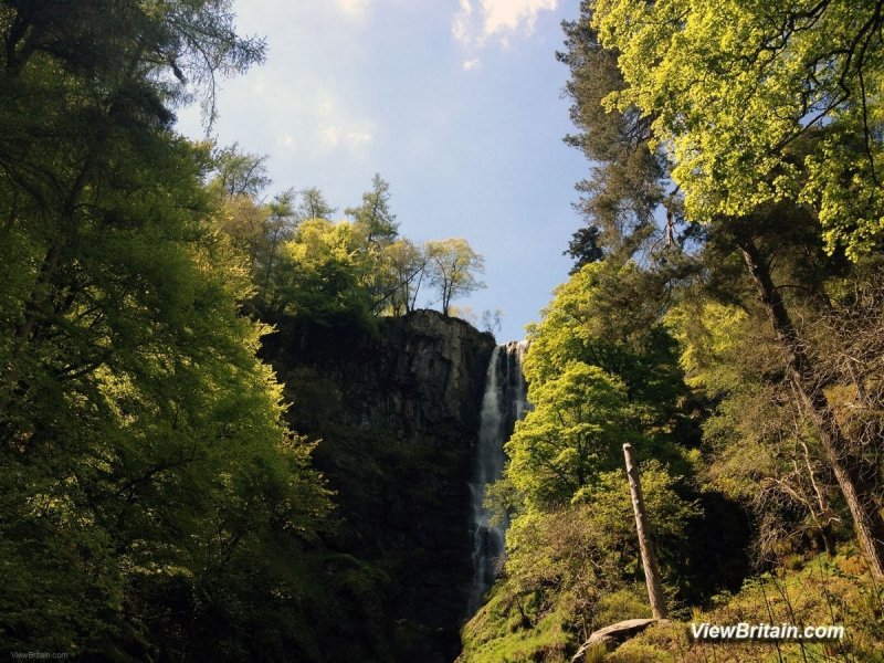 Pistyll-Rhaeadr-waterfall-Powys-Wales