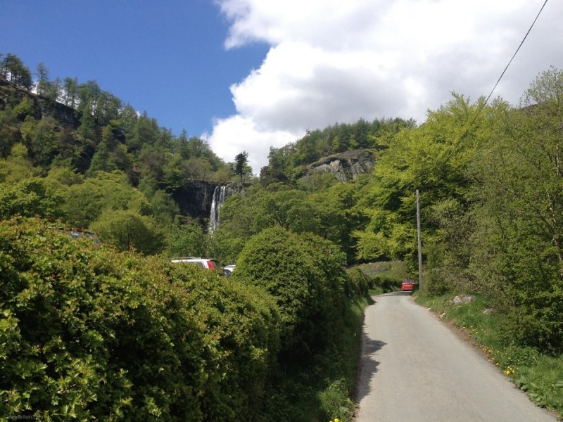 pistyll-rhaeadr-car-park-entrance