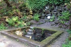 Plunge-Pool-in-Powis-Castle-gardens