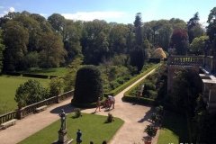 Powis-Castle-Terrace-overlooking-the-Gardens