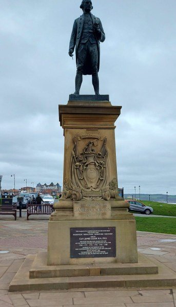 captain-james-cook-statue-whitby