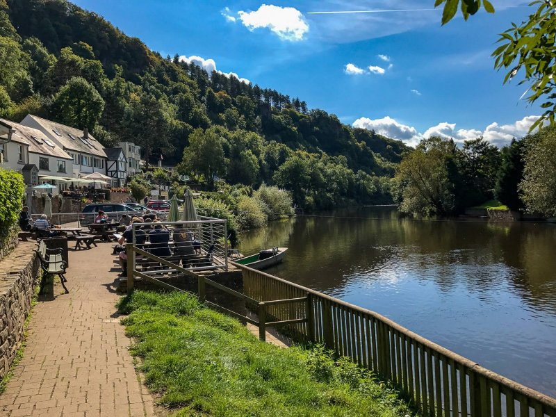 Wye-Valley-river-side-walk