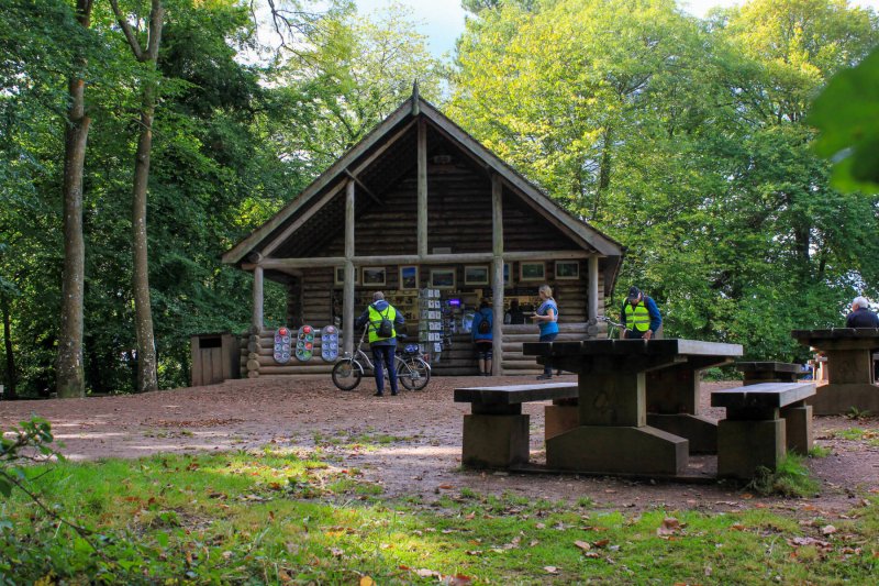 log-cabin-at-yat-rock-visitor-centre