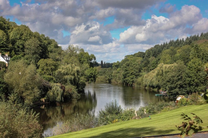 river-wye-panoramic-view-wye-valley