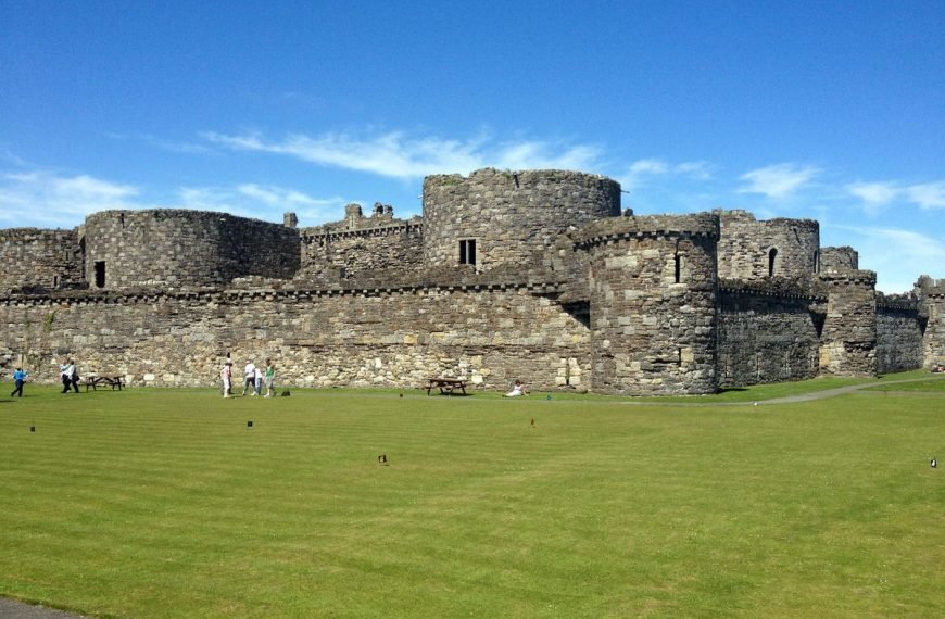 Beaumaris-Castle-on-a-sunny-day