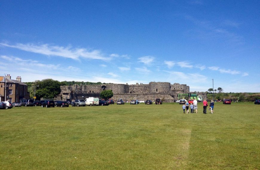 Beaumaris-Castle-view-from-outside-entrance