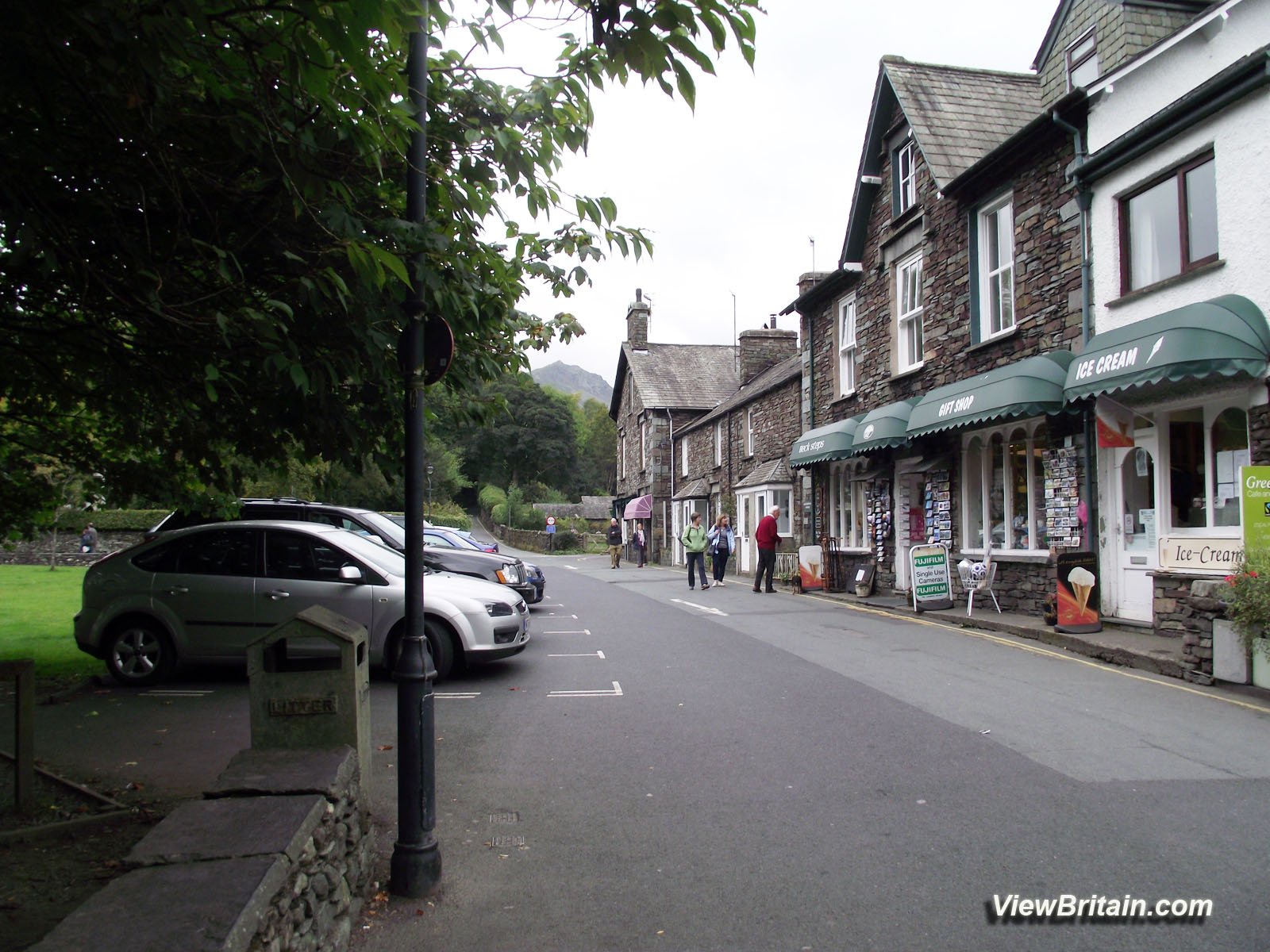 Read more about the article How to get to Grasmere by Train, Bus or Car, Postcode for Grasmere and maps