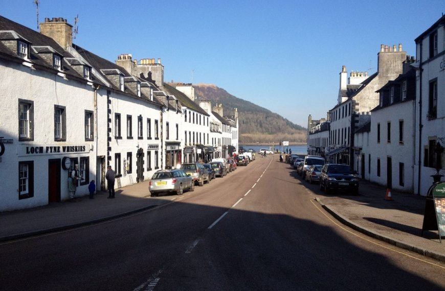 Inveraray-Town-Argyll-&-Bute-Scotland