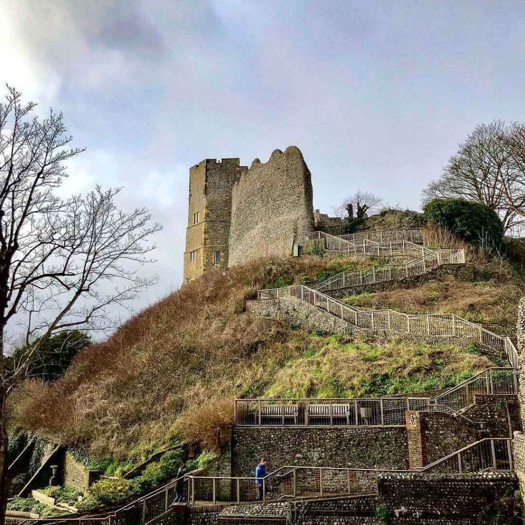 Lewes-castle-walk-way-up