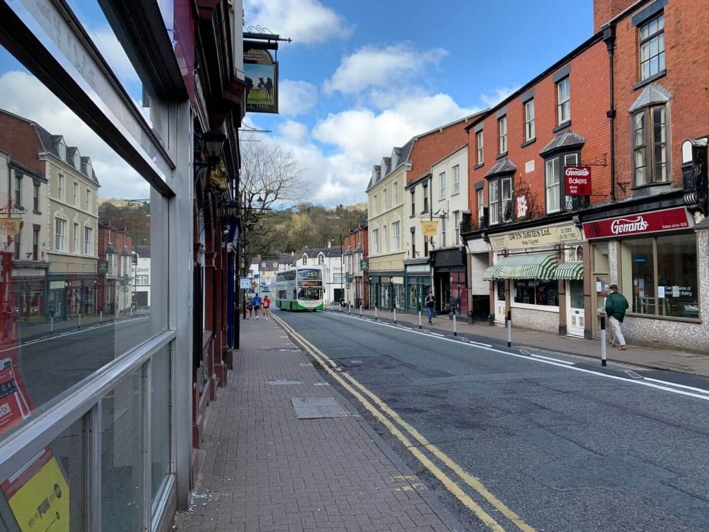 Llangollen-main-high-street