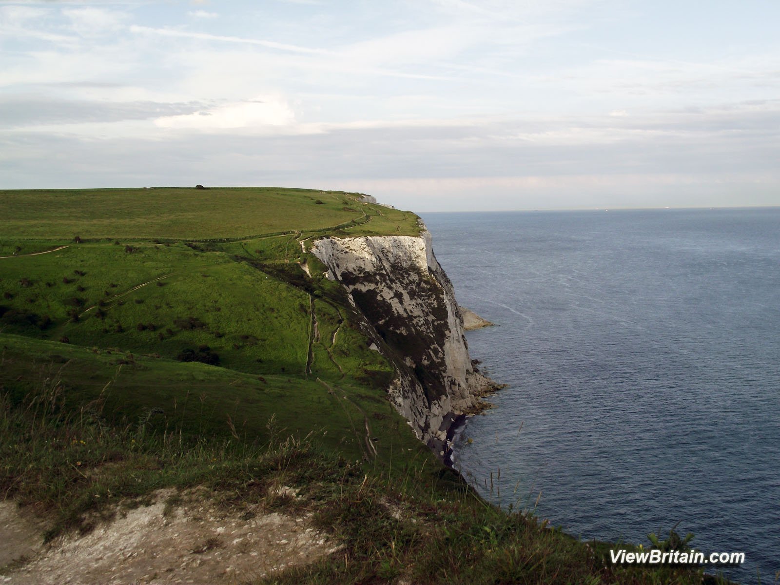 Read more about the article White Cliffs of Dover – Tourist information, pictures and things to do