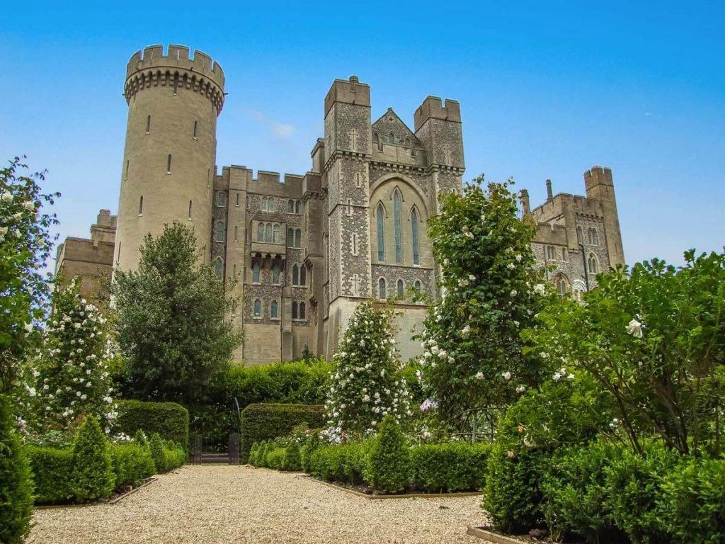 arundel-castle-front-view