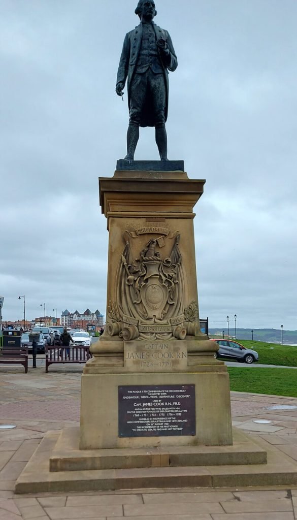 captain-james-cook-statue-whitby