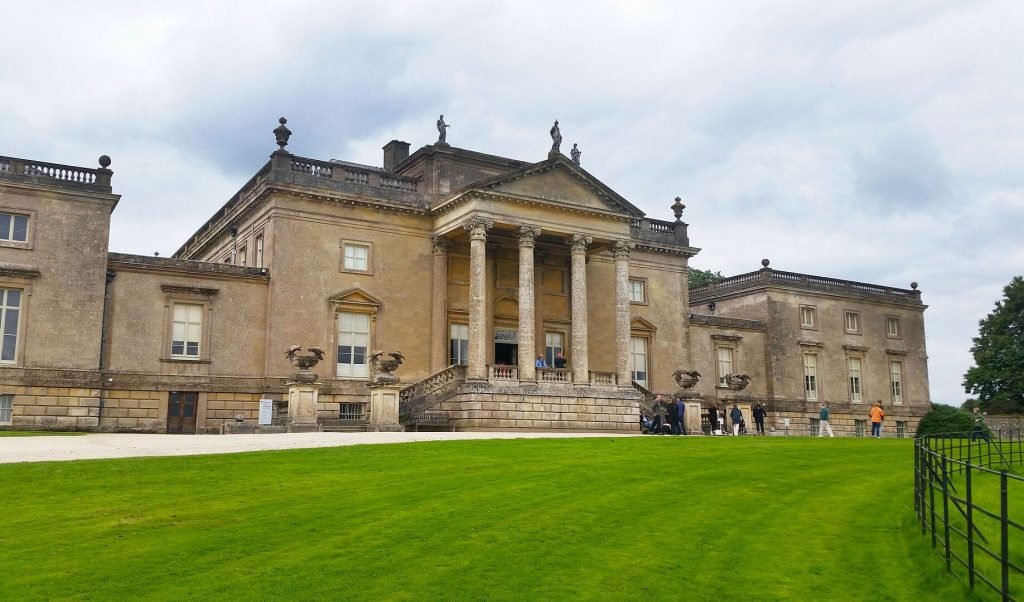 front-view-of-stourhead-house