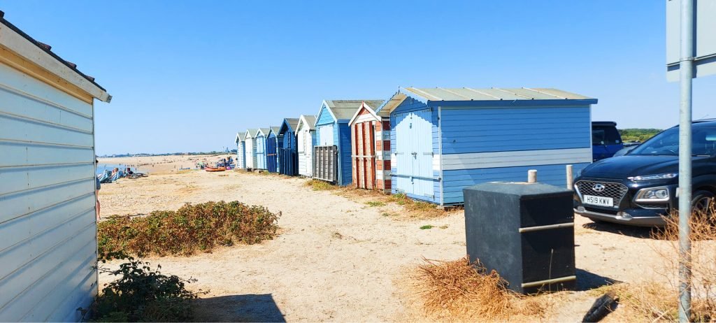 hayling-island-beach-huts-viewbritain