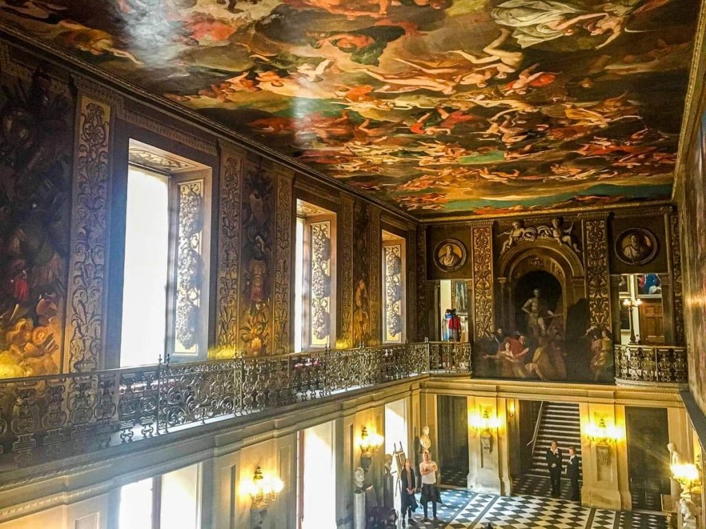 inside-chatsworth-house-paintings