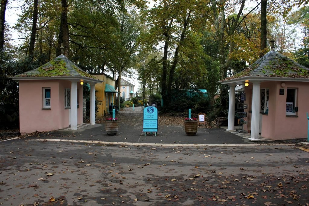 portmeirion-entrance