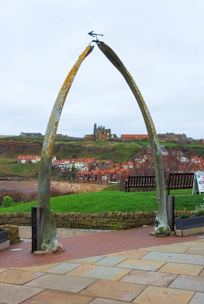 whale-bone-monument-whitby-viewbritain